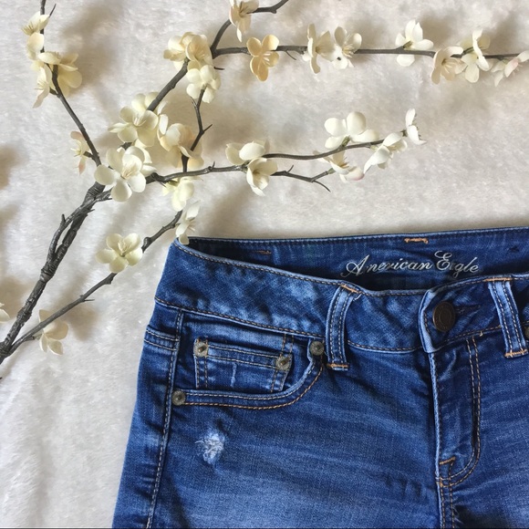 American Eagle jean shorts size 0-2 - Picture 2 of 4
